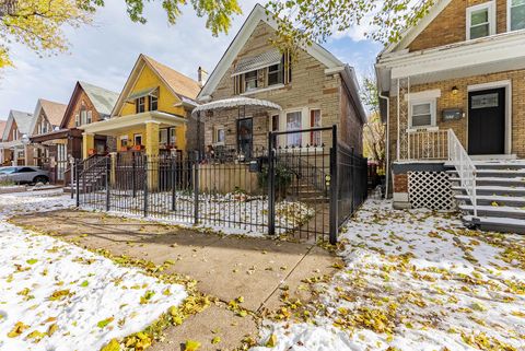 Photo of 6933 S Michigan Avenue, Chicago, IL 60637 (MLS # 12519113)
