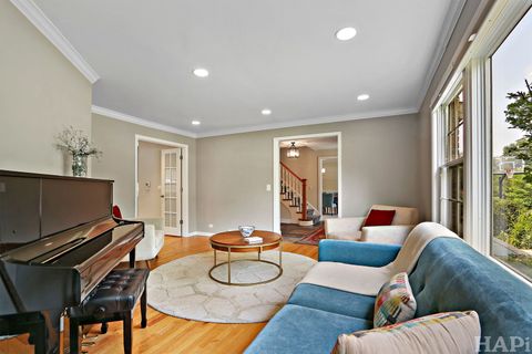 Tiny photo for 1423 Woodhill Drive, Northbrook, IL 60062 (MLS # 12419702)