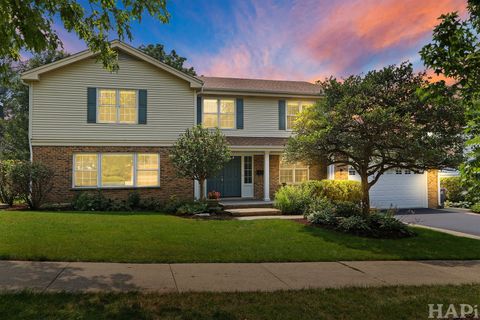 Tiny photo for 1423 Woodhill Drive, Northbrook, IL 60062 (MLS # 12419702)