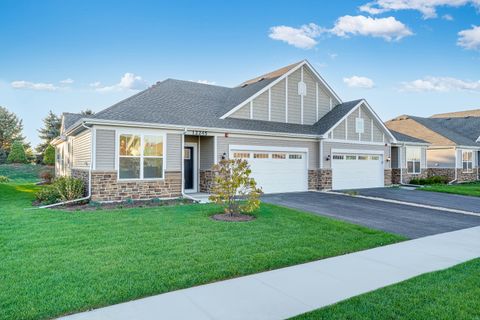 Photo of 12245 Barcroft Circle, Huntley, IL 60142 (MLS # 12456691) Photo of 12245 Barcroft Circle, Huntley, IL 60142 (MLS # 12456691)