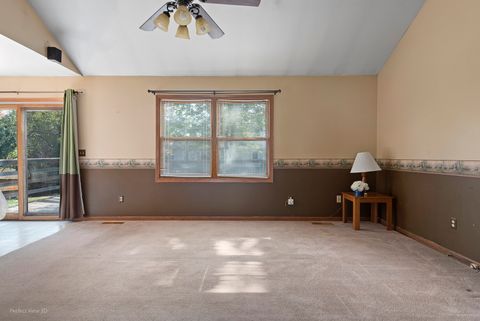 Tiny photo for 1212 Loren Drive, DeKalb, IL 60115 (MLS # 12498922)