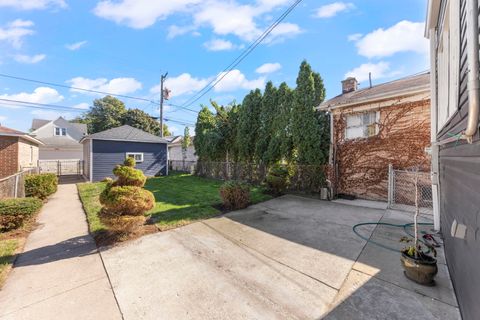 Tiny photo for 1335 Wesley Avenue, Berwyn, IL 60402 (MLS # 12468570)