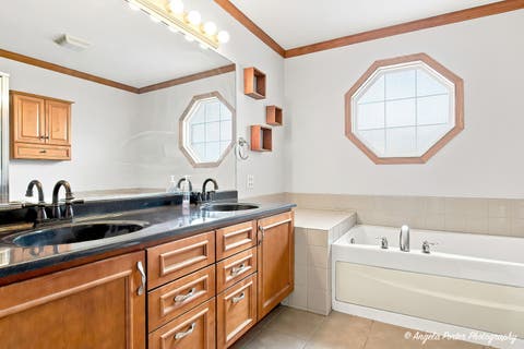 Tiny photo for 624 Kresswood Drive #D, McHenry, IL 60050 (MLS # 12736074)