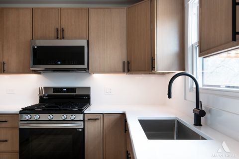 Tiny photo for 10521 Fitzsimmons Drive, Palos Park, IL 60464 (MLS # 12591170)