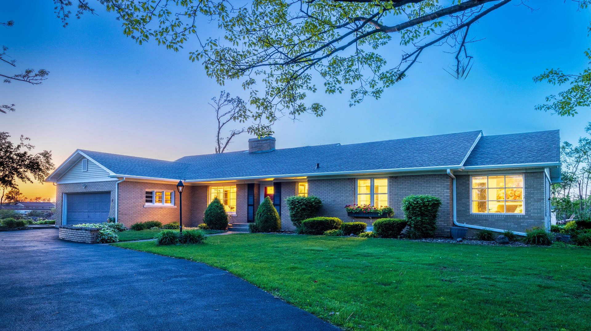 6 Marquette Lane