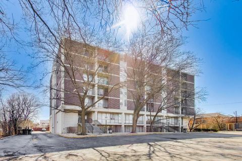 Photo of 1043 S York Road #501, Bensenville, IL 60106 (MLS # 12615191)