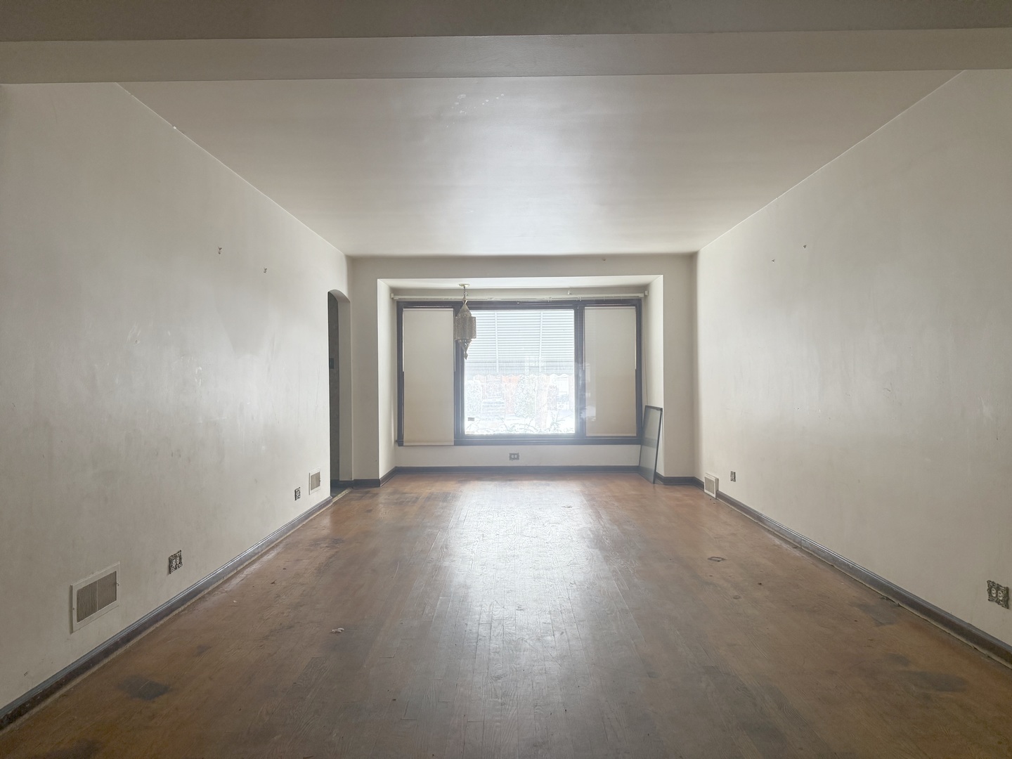 8936 S Jeffery Boulevard