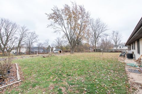 Tiny photo for 35861 N Fuller Road, Gurnee, IL 60031 (MLS # 12518483)