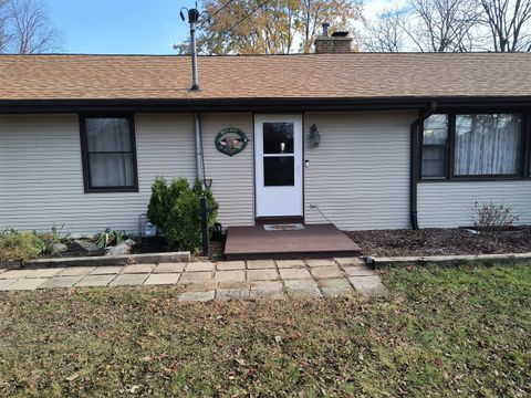 Photo of 35861 N Fuller Road, Gurnee, IL 60031 (MLS # 12518483)