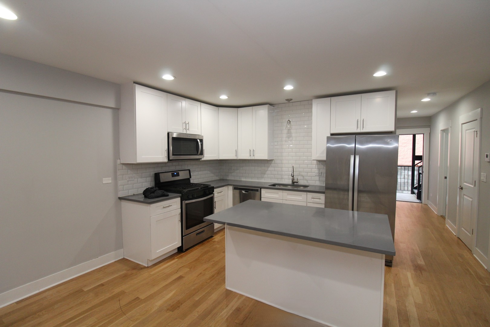 1411 W taylor Street 1R
