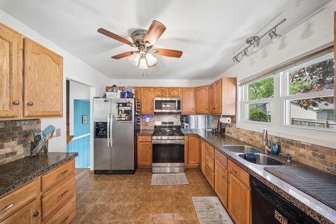 Tiny photo for 1160 Bramble Avenue, Bolingbrook, IL 60490 (MLS # 12628815)