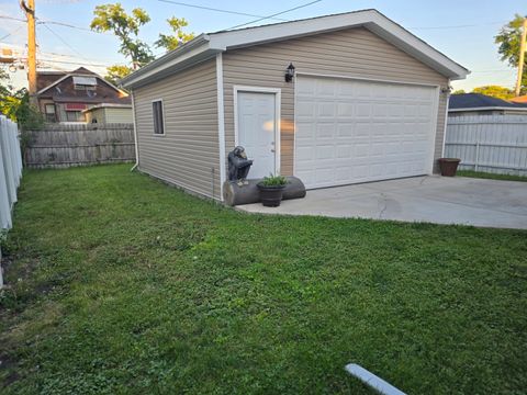 Tiny photo for 927 24th Avenue, Bellwood, IL 60104 (MLS # 12664427)