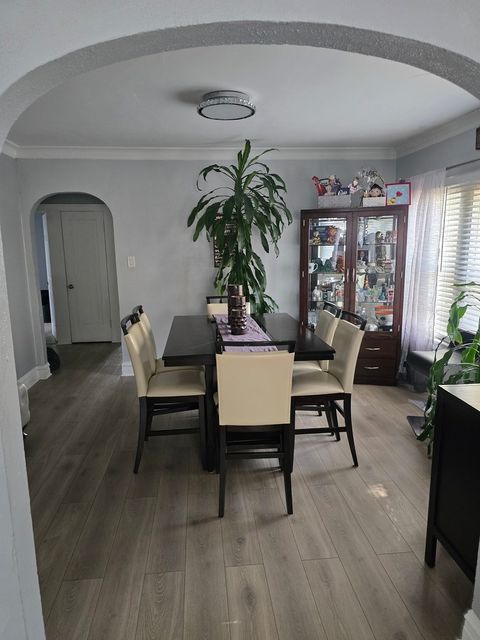 Tiny photo for 927 24th Avenue, Bellwood, IL 60104 (MLS # 12664427)