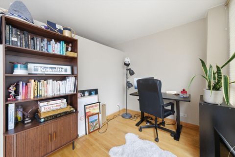 Tiny photo for 1540 N La Salle Drive #1103, Chicago, IL 60610 (MLS # 12577644)