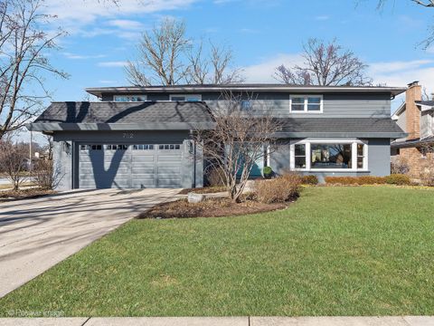 702 Courtland Circle Western Springs IL 60558