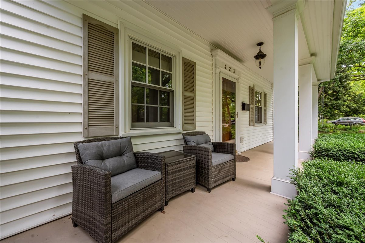 423 Pleasant Avenue