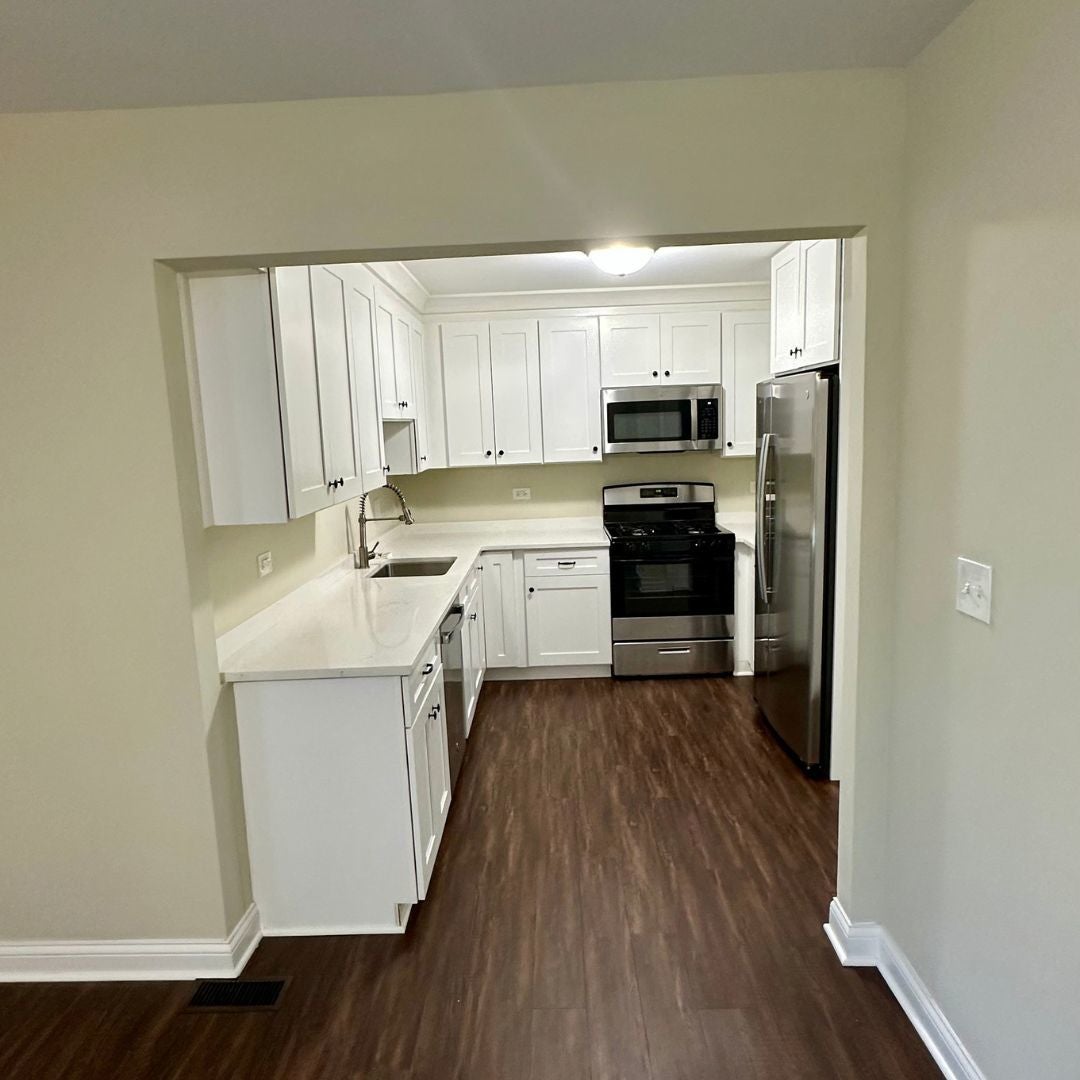2690 Crosscreek Court