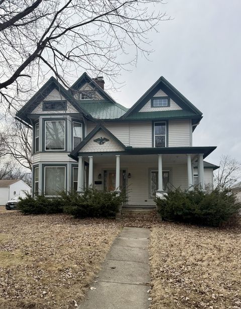 Photo of 907 S PEORIA Avenue, Dixon, IL 61021 (MLS # 12570422)
