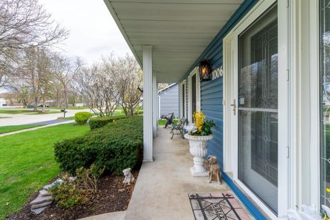 Tiny photo for 1006 Whirlaway Avenue, Naperville, IL 60540 (MLS # 12589728)