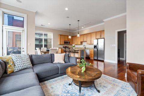 Tiny photo for 1815 N MILWAUKEE Avenue #402, Chicago, IL 60647 (MLS # 12514883)