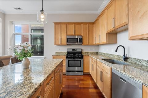 Tiny photo for 1815 N MILWAUKEE Avenue #402, Chicago, IL 60647 (MLS # 12514883)