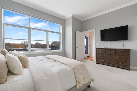 Tiny photo for 1815 N MILWAUKEE Avenue #402, Chicago, IL 60647 (MLS # 12514883)