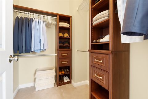 Tiny photo for 1815 N MILWAUKEE Avenue #402, Chicago, IL 60647 (MLS # 12514883)