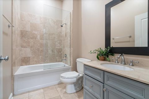 Tiny photo for 1815 N MILWAUKEE Avenue #402, Chicago, IL 60647 (MLS # 12514883)