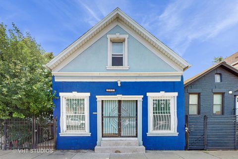 2221 W 21st Street Chicago IL 60608