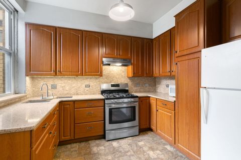 Tiny photo for 5232 S Greenwood Avenue, Chicago, IL 60615 (MLS # 12523410)