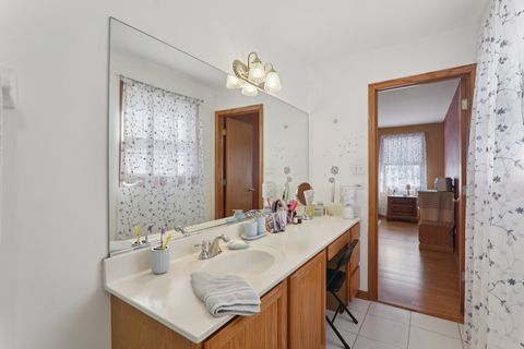 Tiny photo for 13500 Lavergne Avenue, Crestwood, IL 60418 (MLS # 12602875)