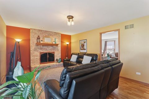 Tiny photo for 13500 Lavergne Avenue, Crestwood, IL 60418 (MLS # 12602875)