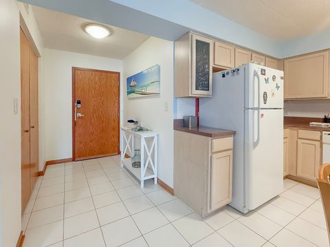 Tiny photo for 5840 W Lawrence Avenue #301, Chicago, IL 60630 (MLS # 12598297)