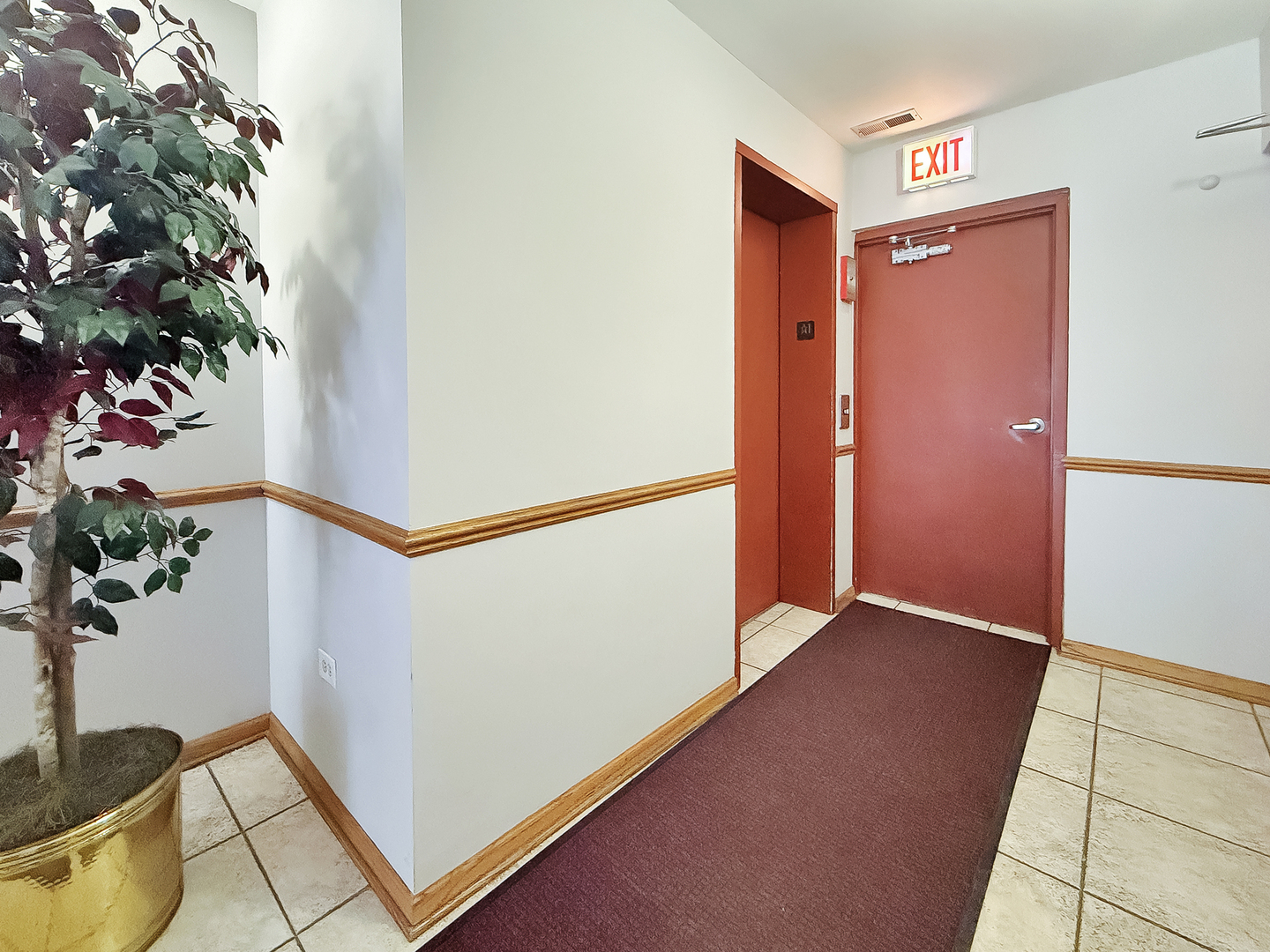 5840 W Lawrence Avenue 301