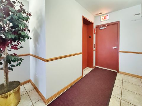 Tiny photo for 5840 W Lawrence Avenue #301, Chicago, IL 60630 (MLS # 12598297)