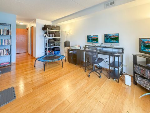Tiny photo for 5840 W Lawrence Avenue #301, Chicago, IL 60630 (MLS # 12598297)