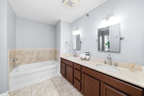 Tiny photo for 1600 S Prairie Avenue #1507, Chicago, IL 60616 (MLS # 12461517)