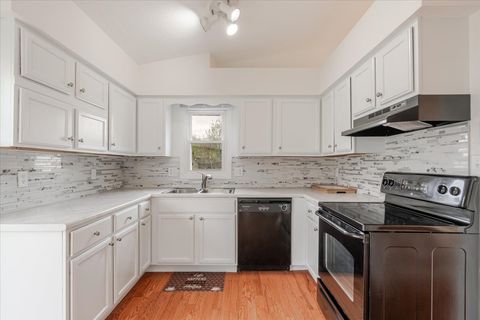 Tiny photo for 1315 Bancroft Drive, Bloomington, IL 61704 (MLS # 12622860)