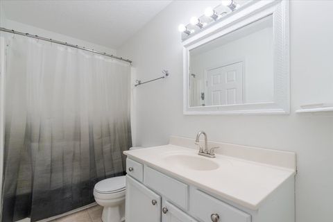 Tiny photo for 1315 Bancroft Drive, Bloomington, IL 61704 (MLS # 12622860)