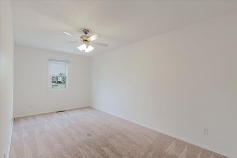 Tiny photo for 1315 Bancroft Drive, Bloomington, IL 61704 (MLS # 12622860)