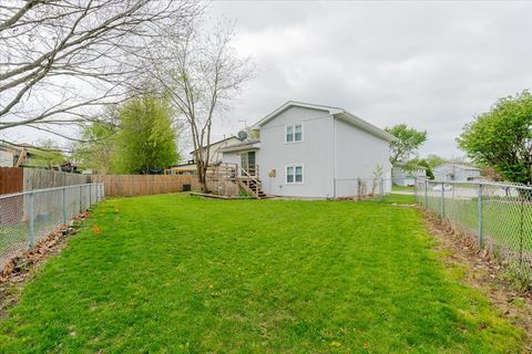 Tiny photo for 1315 Bancroft Drive, Bloomington, IL 61704 (MLS # 12622860)