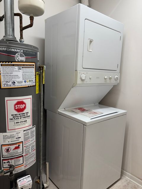 Tiny photo for 3303 Grove Avenue #310, Berwyn, IL 60402 (MLS # 12572266)