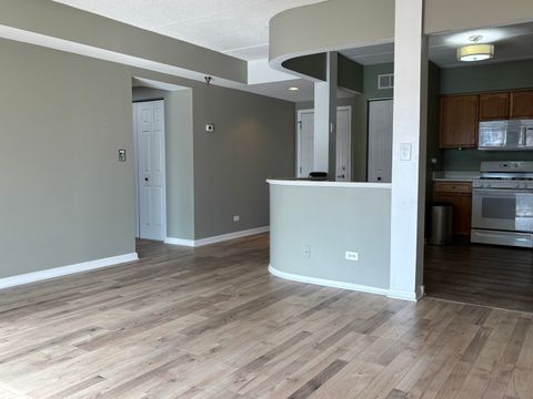 Tiny photo for 3303 Grove Avenue #310, Berwyn, IL 60402 (MLS # 12572266)