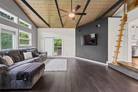 Tiny photo for 380 Pleasant Street, Hoffman Estates, IL 60169 (MLS # 12659924)
