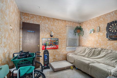 Tiny photo for 337 Mallard Court, Vernon Hills, IL 60061 (MLS # 12630592)