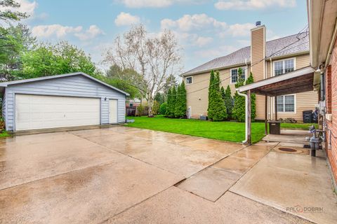 Tiny photo for 805 E Rockland Road, Libertyville, IL 60048 (MLS # 12623694)