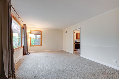 Tiny photo for 805 E Rockland Road, Libertyville, IL 60048 (MLS # 12623694)