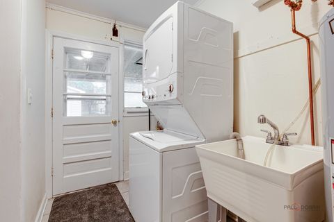 Tiny photo for 805 E Rockland Road, Libertyville, IL 60048 (MLS # 12623694)