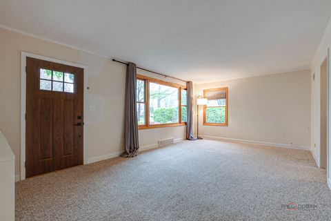 Tiny photo for 805 E Rockland Road, Libertyville, IL 60048 (MLS # 12623694)