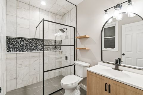 Tiny photo for 1531 W Oakdale Avenue #1, Chicago, IL 60657 (MLS # 12579588)